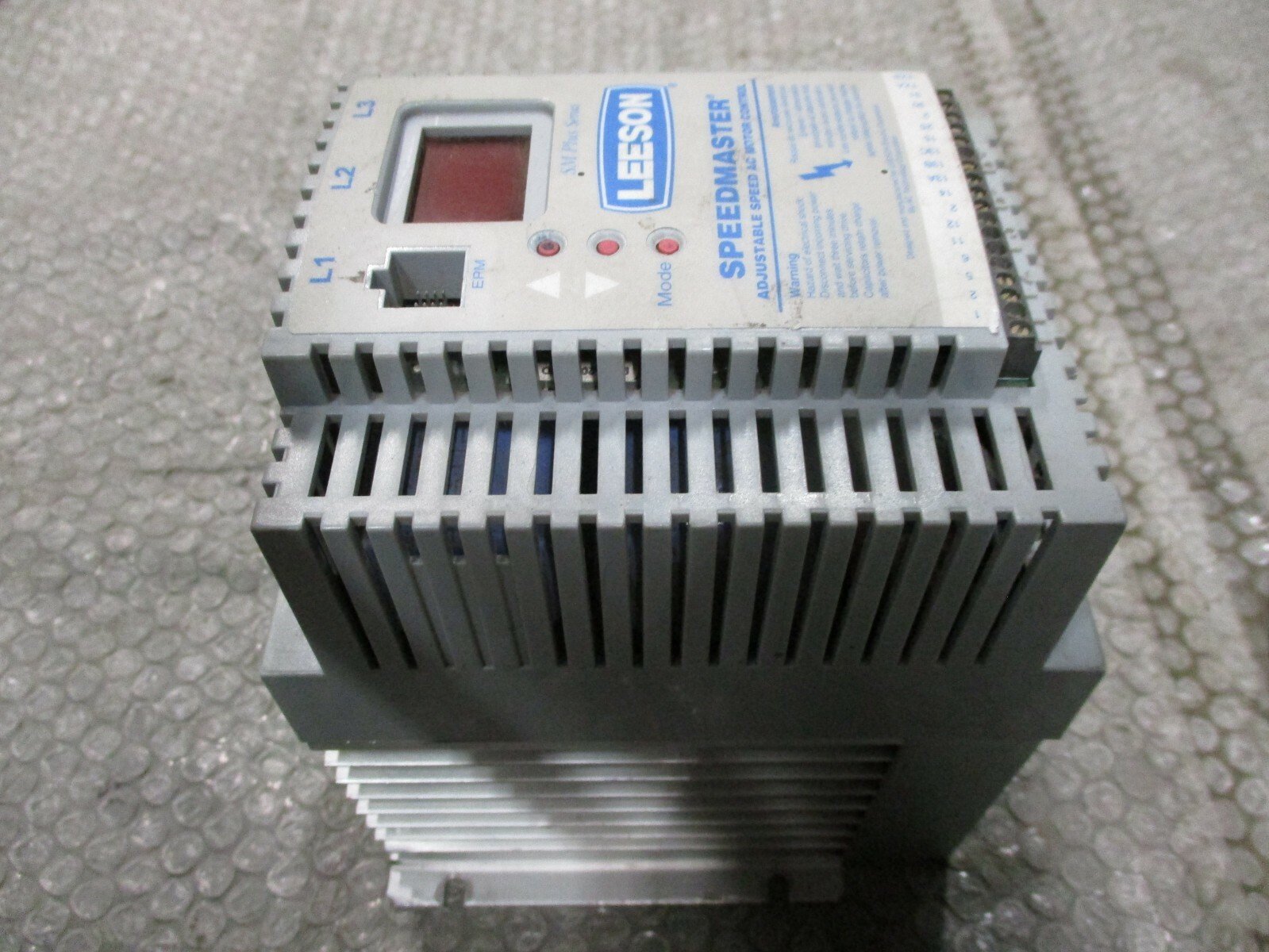 LEESON-174447-SM-PLUS-Variable-AC-Speed-Drive-5HP307kW-480VAC-87A-parts-154179730885 LEESON 174447 SM PLUS Variable AC Speed Drive 5HP/307kW 480VAC 8.7A *parts* - Image 1