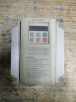 Mitsubishi FR-U120S-0.75K-UL FREQROL-U100 Inverter 200VAC 1HP 4.1A  *Tested*