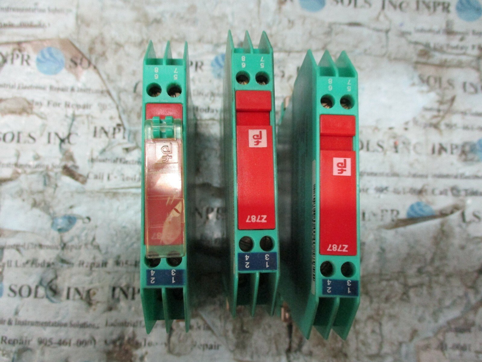 PepperlFUCHS-71816-Safe-Snap-Barrier-Unit-Z787-28VDC-300R-Diode-TestedLot-164063375135 Pepperl+FUCHS 71816 Safe Snap Barrier Unit Z787 28VDC 300R Diode *Tested**Lot** - Image 1