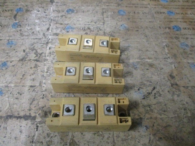 Semikron-SKKH-13218-E-Thyristor-Diode-Module-SEMIPACK-Lot-of-3-Tested-168098012115 Semikron SKKH 132/18 E Thyristor Diode Module SEMIPACK Lot of 3 *Tested* - Image 1