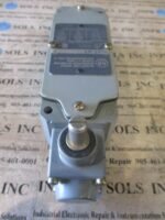 Allen Bradley 802T-AT OILTIGHT Limit Switch Ser 1 Type 13 24-600VAC 60A *Tested* - Image 4