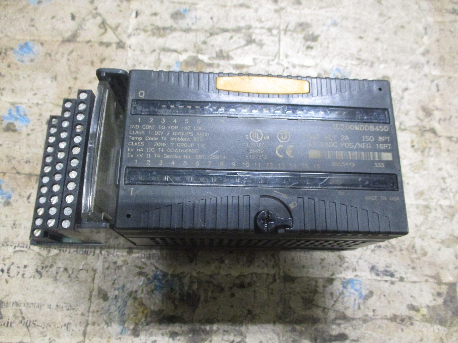 GE-Fanuc-IC200MDD845D-Out-Relay-ISOLATED-8PT-24VDC-16PT-IC200MDD845D-Tested-157036697156 GE Fanuc IC200MDD845D Out Relay ISOLATED 8PT 24VDC 16PT IC200MDD845D *Tested* - Image 1