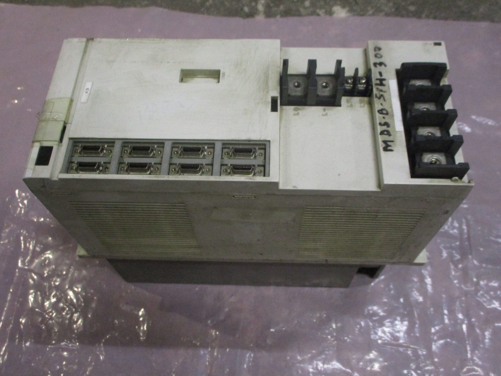Mitsubishi-MDS-B-SPH-300-AC-Spindle-Drive-Unit-30kW-130A-270-311VDC-Parts-166658201616 Mitsubishi MDS-B-SPH-300 AC Spindle Drive Unit 30kW 130A 270-311VDC *Parts* - Image 1