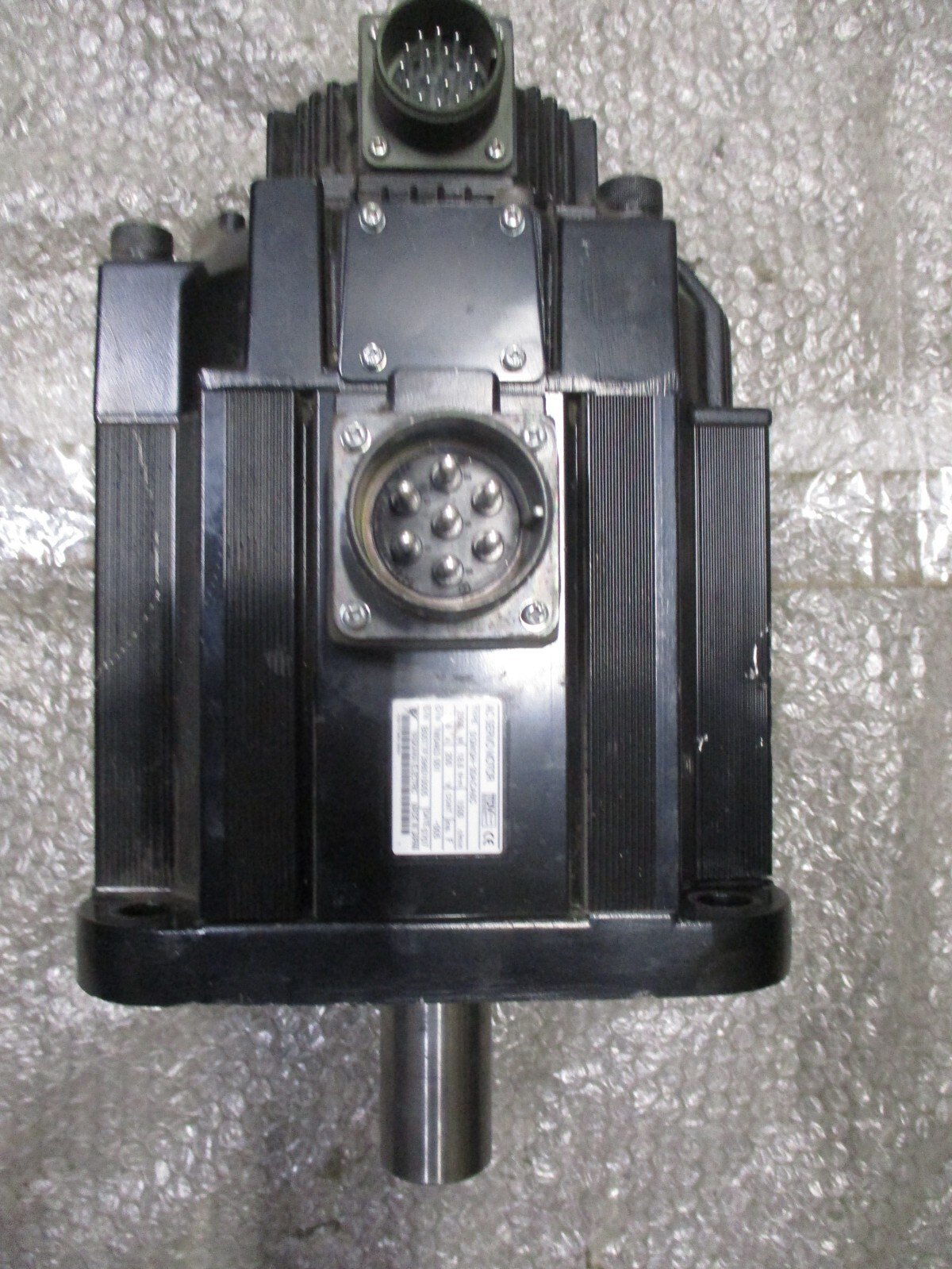 Yaskawa-SGMGH-30ACA6C-AC-Servo-Motor-2900W-186Nm-1500rpm-238A-200VAC-Tested-166214490846 Yaskawa SGMGH-30ACA6C AC Servo Motor 2900W 18.6N.m 1500rpm 23.8A 200VAC *Tested* - Image 1