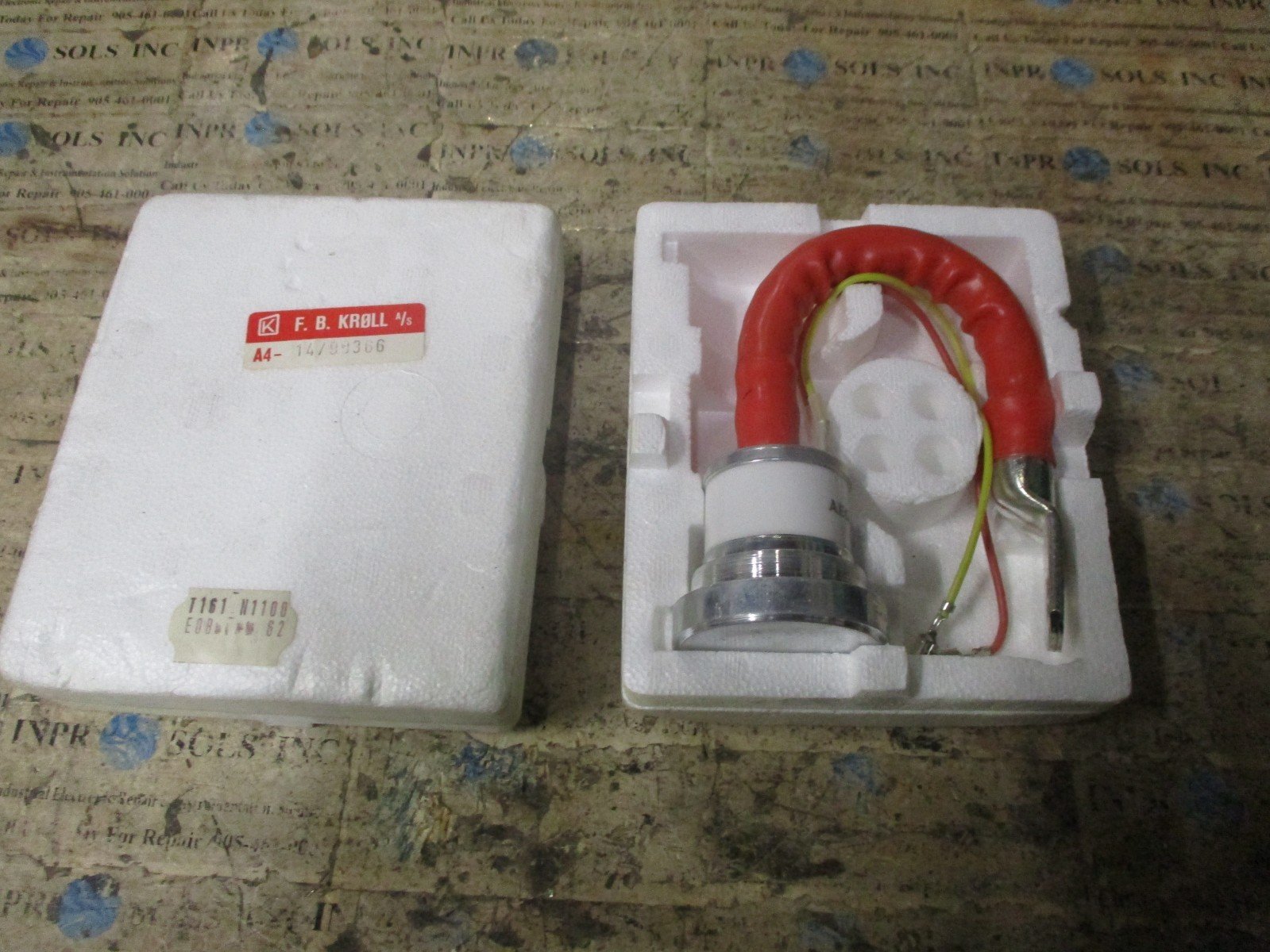 AEG-T161N1100-EOB62-5F-23-Press-PackPress-Contact-Phase-Control-Thyristor-NEW-167717584577 AEG T161N1100 EOB62-5F 23 Press Pack/Press Contact Phase Control Thyristor *NEW* - Image 1