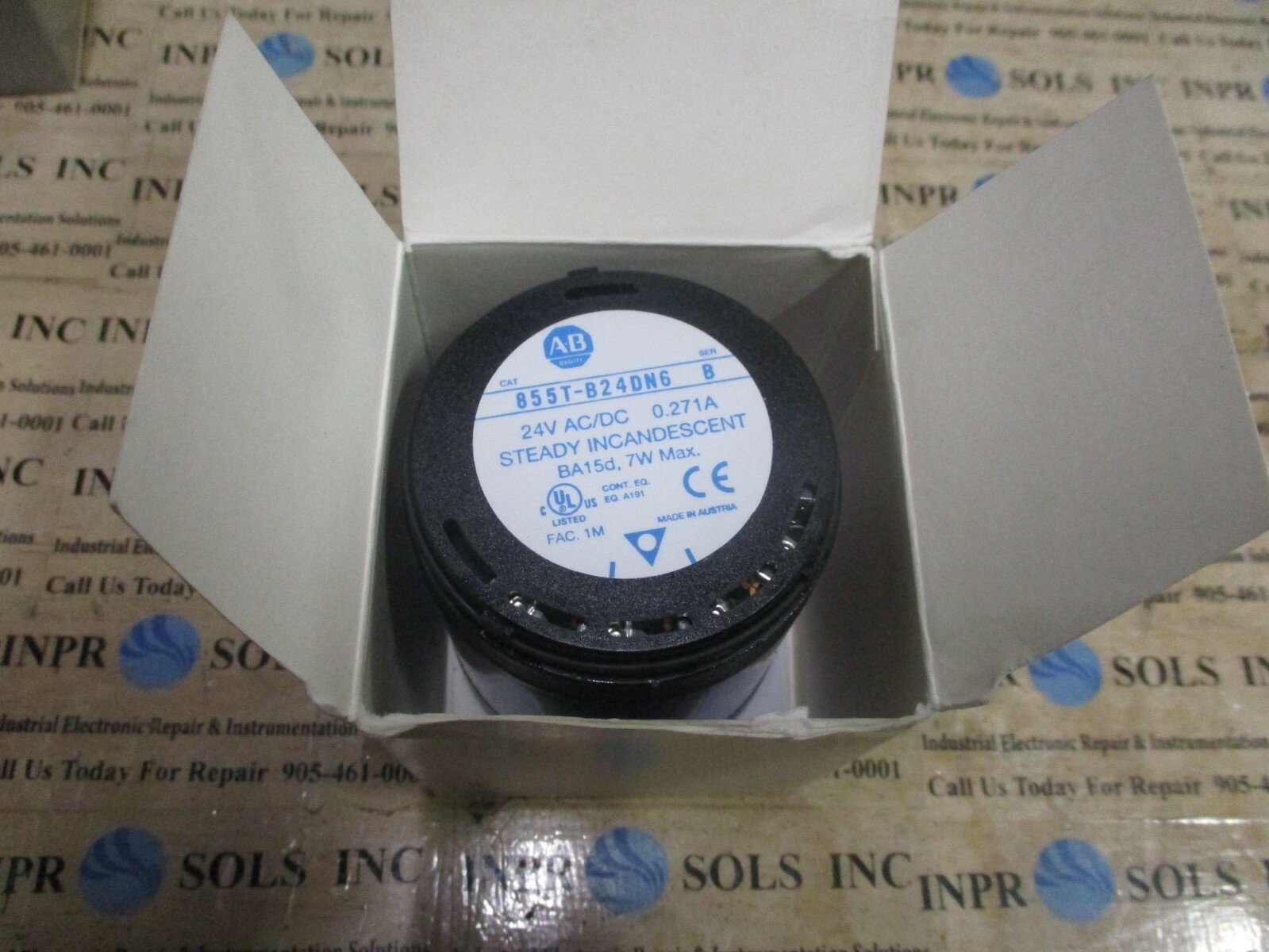 Allen-Bradley-855T-B24DN6-Steady-Incandescent-BLUE-24VACDC-Ser-B-BA15d-7W-NEW-165336331727 Allen Bradley 855T-B24DN6 Steady Incandescent BLUE 24VAC/DC Ser B BA15d 7W *NEW* - Image 1
