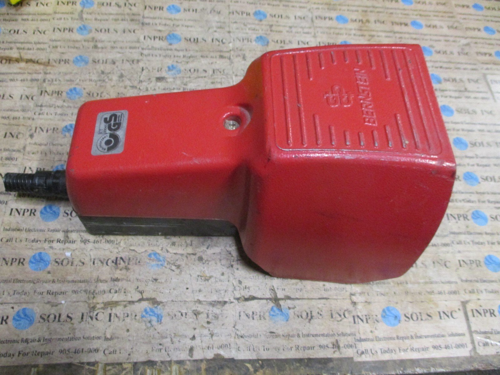 BERNSTEIN-F1-U1Z-UN-Pedestal-Foot-Switch-Pedal-6061600006-500VAC-10A-Tested-155557706537 BERNSTEIN F1-U1Z UN Pedestal Foot Switch Pedal 606.1600.006 500VAC 10A *Tested* - Image 1