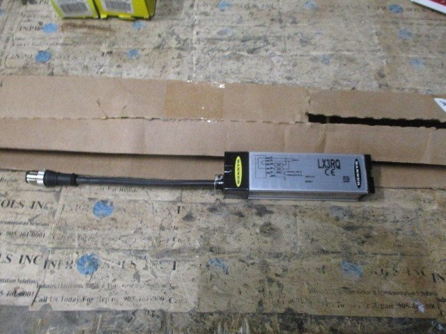 Banner-LX3RQ-Part-Sensing-Light-Screen-Receiver-10-30V-DC-Sensor-NEW-157850880857 Banner LX3RQ Part Sensing Light Screen Receiver 10-30V DC Sensor *NEW* - Image 1