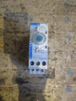 Crouzet TU2R1 Time Delay Relay 0.1S-100h 24VDC 24-240VAC Crouzet TU2R1 *Tested*