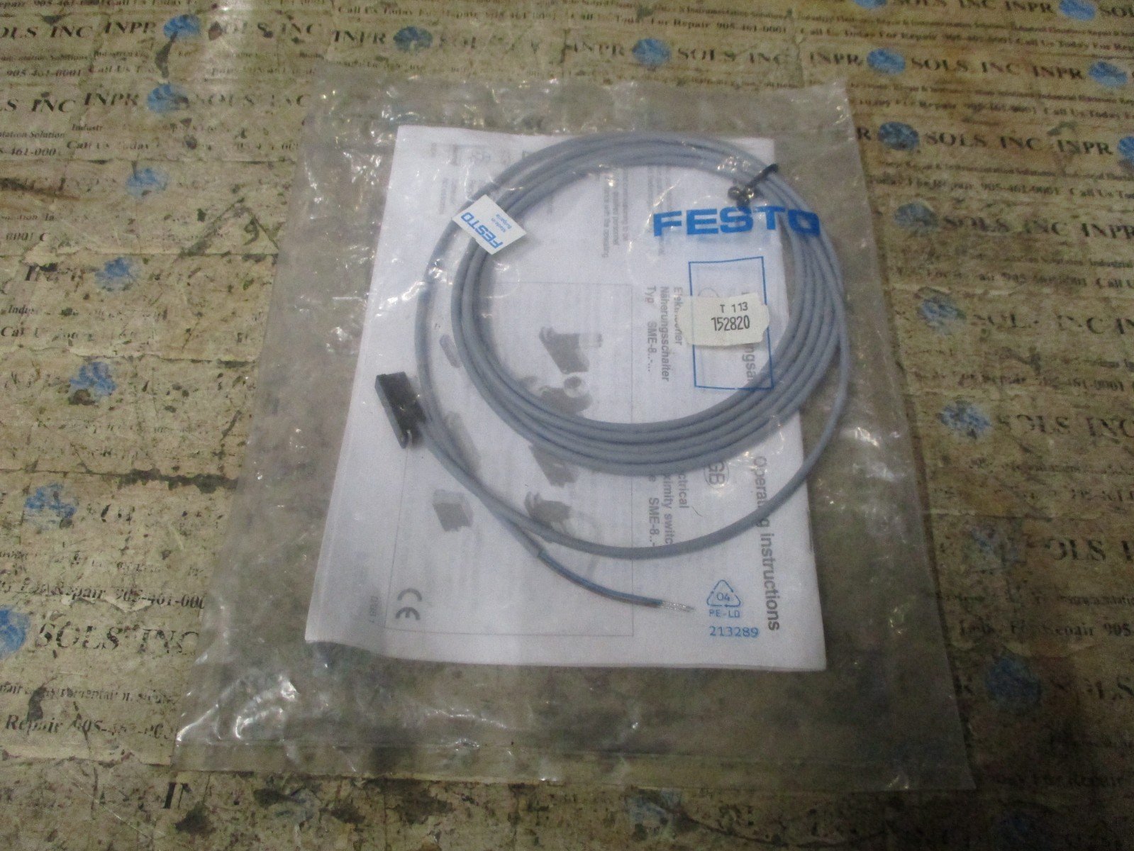 Festo-SME-8-SME-152820-T113-2wire-magnetic-reed-proximity-sensor-230VACDCNEW-167717428117 Festo SME-8 SME 152820 T113 2‑wire magnetic reed proximity sensor 230VAC/DC*NEW* - Image 1