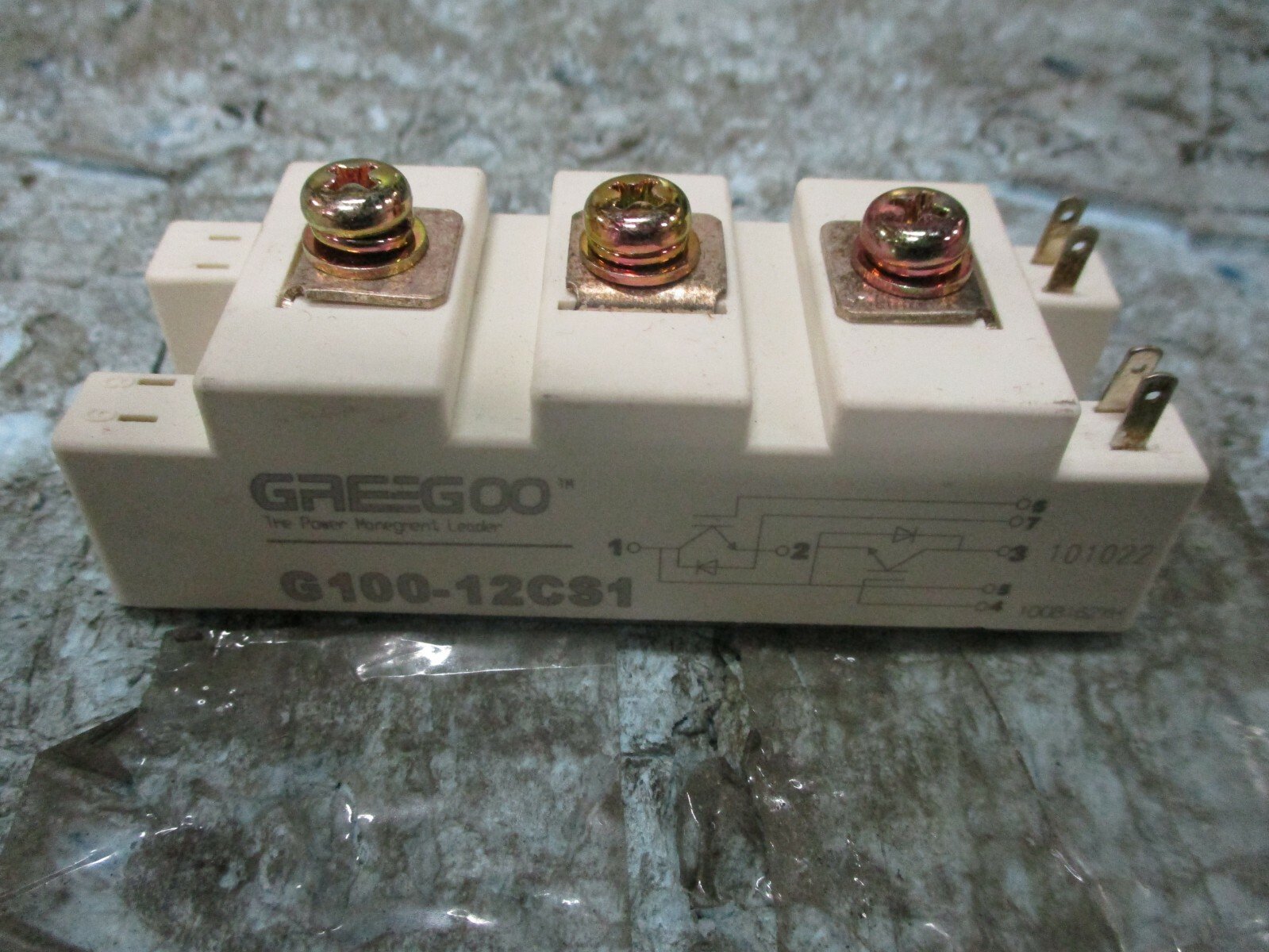 GREEGOO-G100-12CS1-Thyristor-Diode-Power-IGBT-Module-100A-1200V-NEW-154268477277 GREEGOO G100-12CS1 Thyristor Diode Power IGBT Module 100A 1200V *NEW* - Image 1