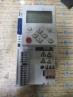 Lenze E84AVSCE3712SX0 8400 StateLine C AC Drive 0.37kW 230VAC 2.4A *Tested* - Image 3
