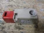 Omron D4BS-75FS Limit Switch NEMA A600 Type 3,4,4X.6P and 13 2A/400VAC *Tested*