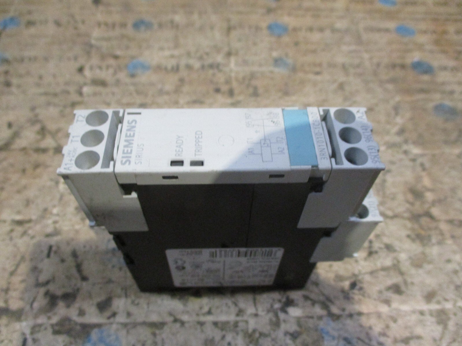 Siemens-3RN1010-1CB00-SIRIUS-Safety-Relay-Unit-3ZX1012-0RN10-1AA1-Relay-Tested-167131473697 Siemens 3RN1010-1CB00 SIRIUS Safety Relay Unit 3ZX1012-0RN10-1AA1 Relay *Tested* - Image 1