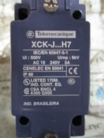 Telemecanique Schneider ZCKJ1H7 Limit Switch ZCK-J1H7 240/500VAC 3A 1/2NPT *NEW* - Image 5
