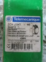 Telemecanique Schneider ZCKJ1H7 Limit Switch ZCK-J1H7 240/500VAC 3A 1/2NPT *NEW* - Image 6
