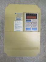 Yaskawa CIMR-PCE41P5 606PC3 Varispeed AC Drive 400VAC 3kVA 1.5KW 4A *Tested*