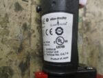 Allen-Bradley 440J-N2NTNPM-NE Guardmaster Enabling Switch Ser A Handheld*Tested* - Image 4