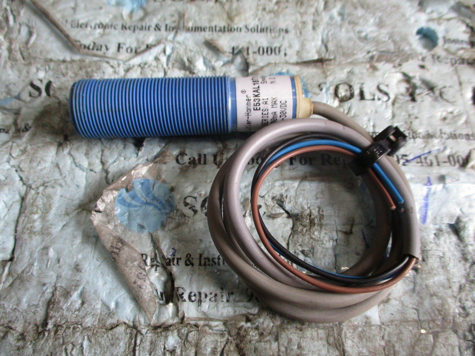Cutler-Hammer-E53KAL18T110-Proximity-Sensor-300mA-10-30VDC-Sn8mm-NPN-Tested-164300672308 Cutler-Hammer E53KAL18T110 Proximity Sensor 300mA 10-30VDC Sn=8mm NPN *Tested* - Image 1