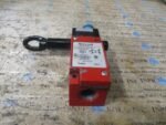 Honeywell CLSB4T Safety Interlock Switch 600VAC Honeywell CLSB4T Switch *Tested* - Image 5