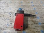 Honeywell CLSB4T Safety Interlock Switch 600VAC Honeywell CLSB4T Switch *Tested* - Image 6