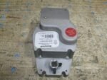 Honeywell ML4125A1008 Spring Return Direct Coupled Actuator 120V 100lbin*Tested* - Image 5