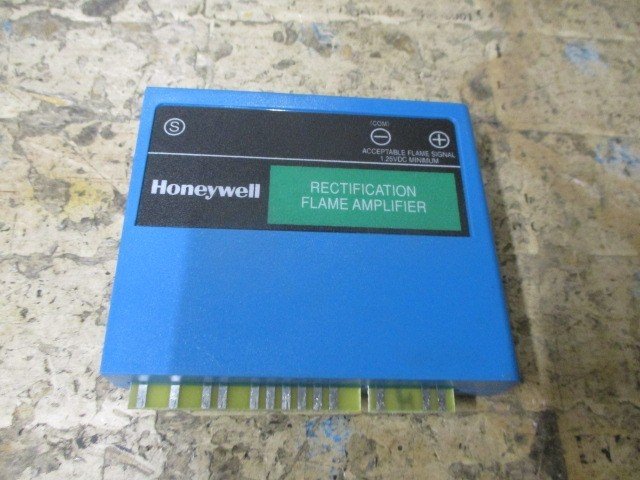 Honeywell-R7847A1082-Flame-Amplifier-Module-Rectification-2-3S-Response-Tested-168060590948 Honeywell R7847A1082 Flame Amplifier Module Rectification 2-3S Response *Tested* - Image 1