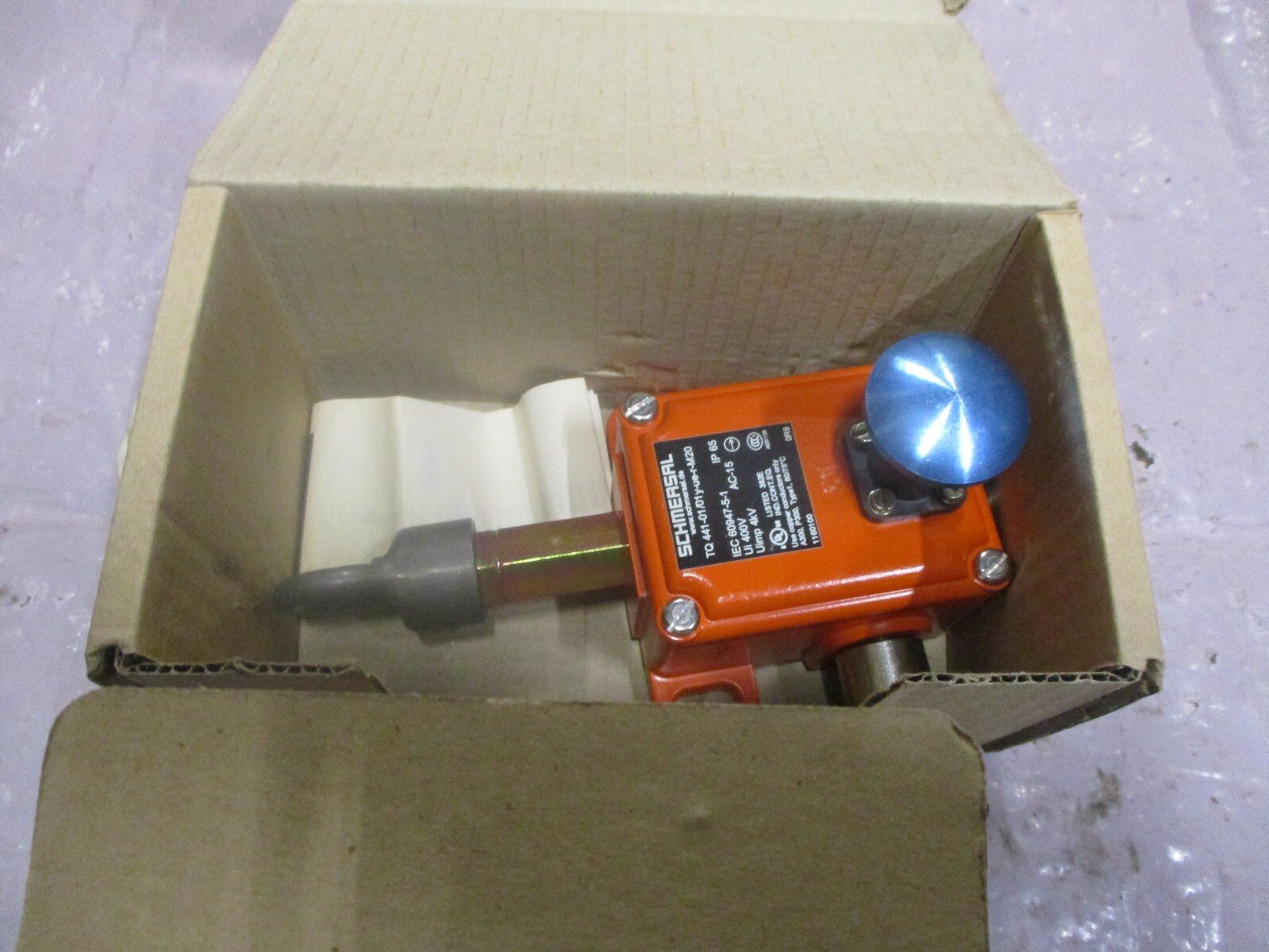 SCHMERSAL-TQ-441-0101y-ue-r-M20-Pull-Wire-Switch-400VAC-4kV-IP65-Uimp-4kV-NEW-167282810288 SCHMERSAL TQ 441-01/01y-ue-r-M20 Pull Wire Switch 400VAC 4kV IP65 Uimp 4kV *NEW* - Image 1