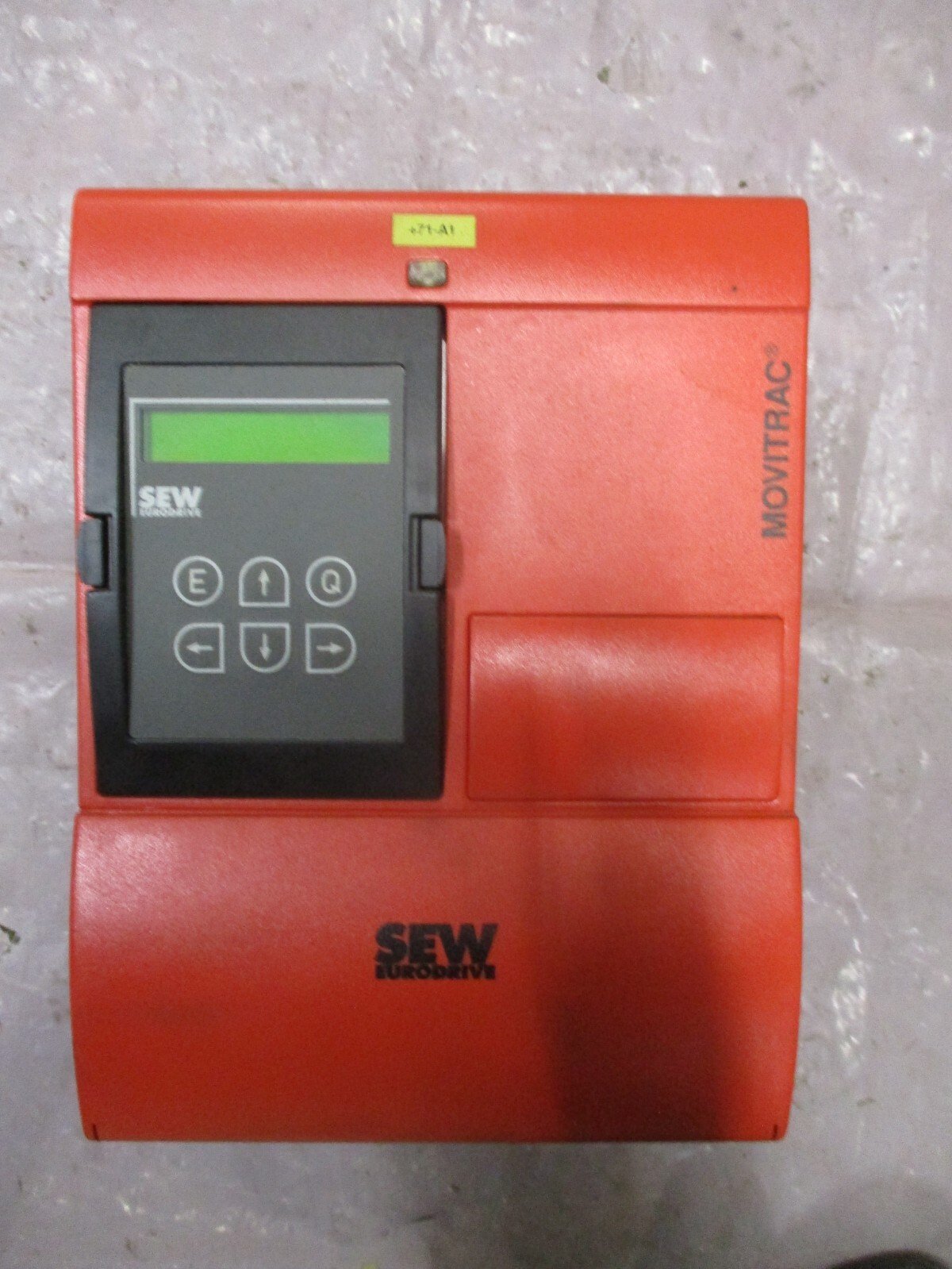 SEW-31C008-503-4-00-EURODRIVE-MOVITRAC-AC-Drive-380-500VAC-18kVA-25A-Tested-167496600238 SEW 31C008-503-4-00 EURODRIVE MOVITRAC AC Drive 380-500VAC 1.8kVA 2.5A *Tested* - Image 1