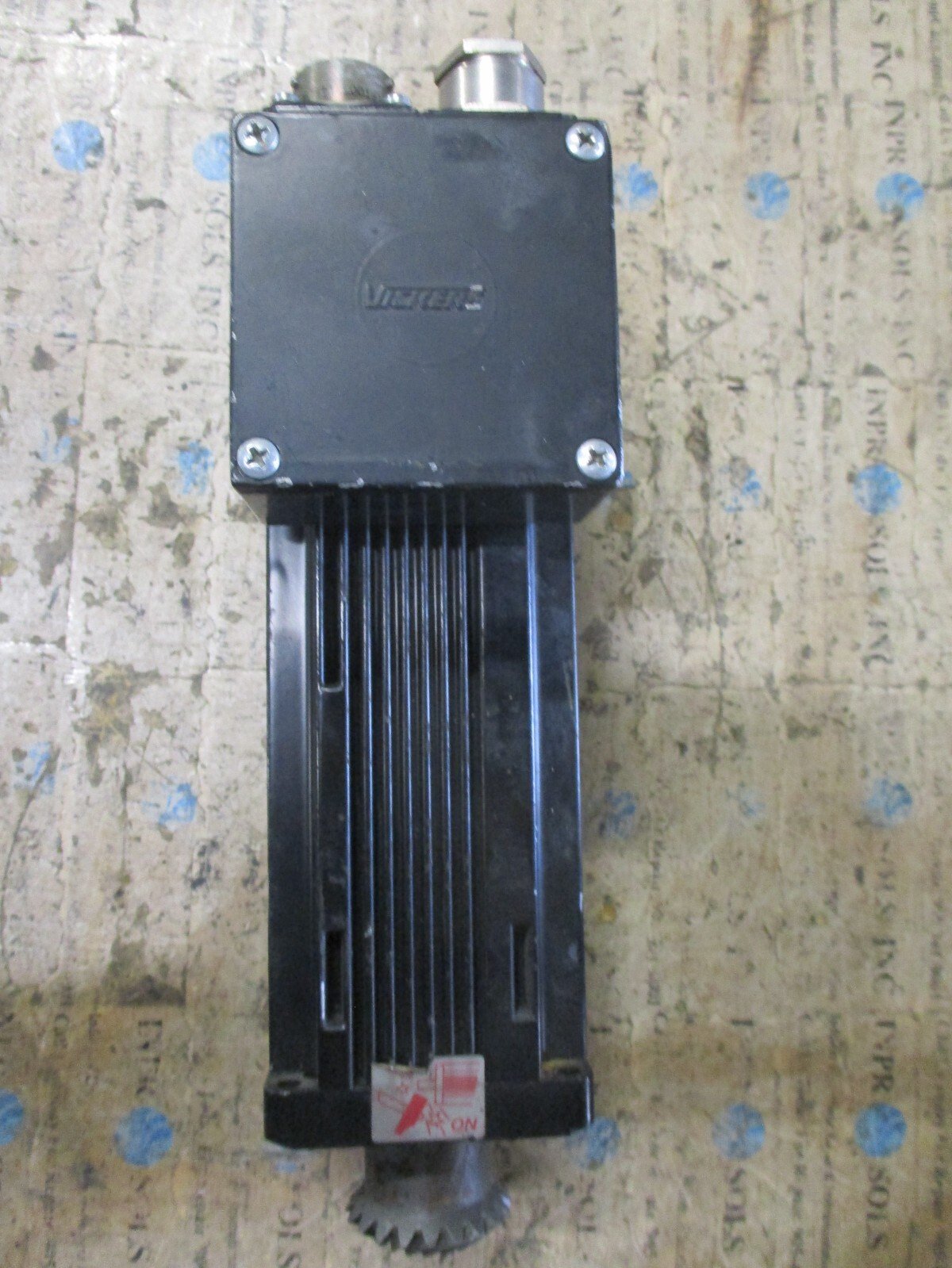 Vickers-FAS-T-0-M8-030-00-02-00-Brushless-Servo-Motor-180V-058kw-23A-Tested-166794170328 Vickers FAS T-0-M8-030-00-02-00 Brushless Servo Motor 180V 0.58kw 2.3A *Tested* - Image 1