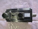 Yaskawa SGMSH-10DCA6H AC Servo Motor 400VAC 2.8A 1kW 3000rpm 3.18N.m *Tested*