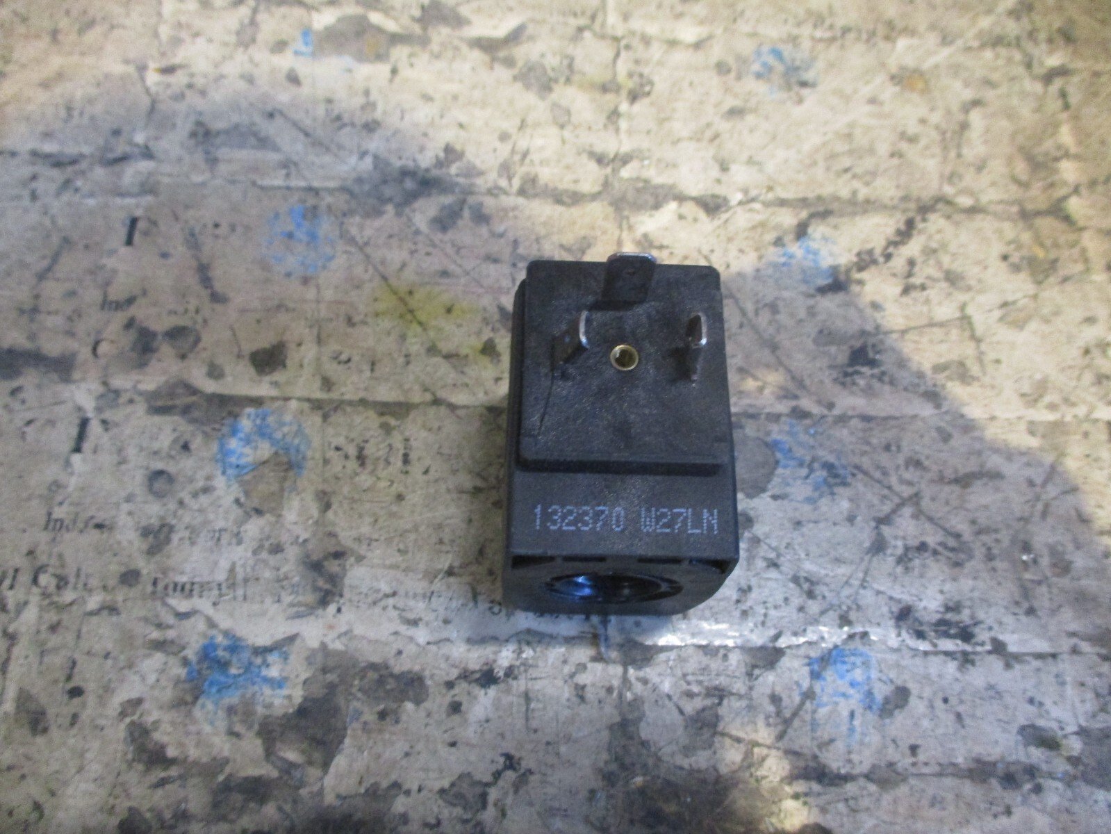 Burkert-6014C116-FPM-BR-Control-Valve-NPT14-PMAX230PSI-24VDC-8W-Tested-167053740439 Burkert 6014C1/16 FPM BR Control Valve NPT1/4 PMAX230PSI 24VDC 8W *Tested* - Image 1