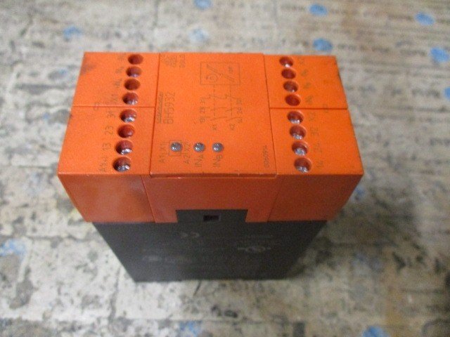 E-DOLD-BH5932-Safemaster-Rotation-SpeedStandstill-Monitor-10-20000-1pm-Tested-157457459159 E DOLD BH5932 Safemaster Rotation Speed/Standstill Monitor 10-20000 1pm *Tested* - Image 1