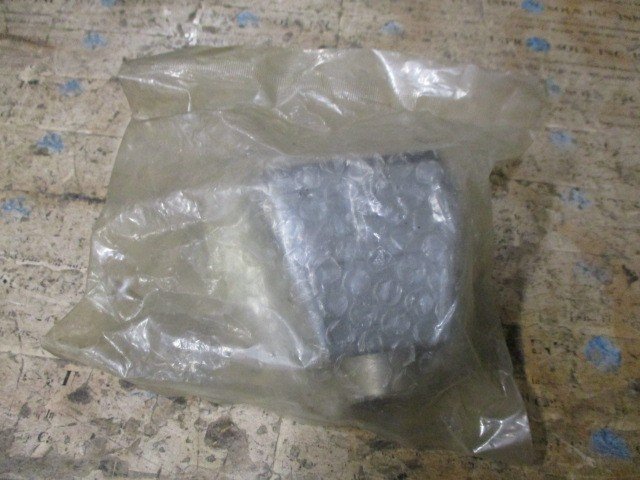 Harting-Han-10B-HCC-SL-21-Industrial-Connector-Housing-09300100752-Single-NEW-157594363549 Harting Han 10B-HCC-SL-21 Industrial Connector Housing 09300100752 Single *NEW* - Image 1