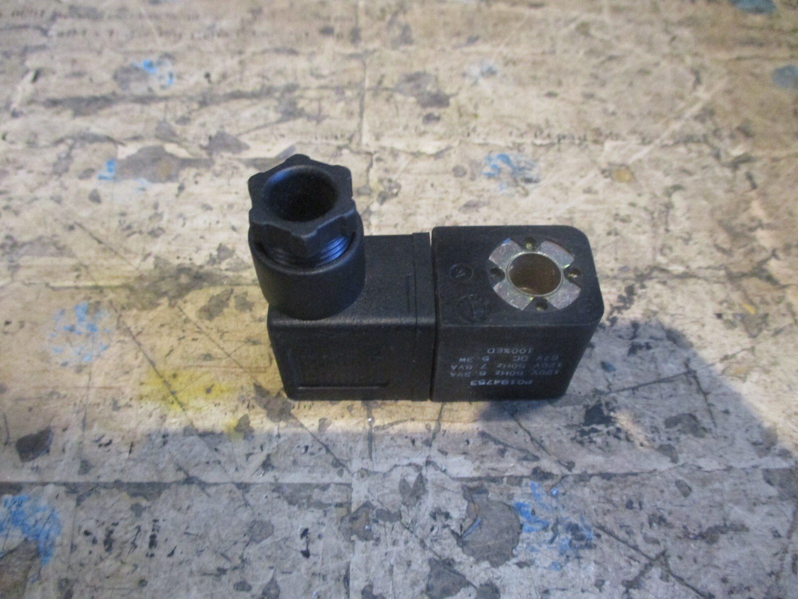 Parker-P1094753-Solenoid-Valve-120VAC-63VA-120VAC-78VA-67VDC-53W-Tested-156485849829 Parker P1094753 Solenoid Valve 120VAC 6.3VA 120VAC 7.8VA 67VDC 5.3W *Tested* - Image 1