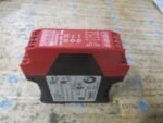 Schneider XPS-DMB PREVENTA Safety Relay Module XPSDMB1132P 230VAC 24V **Tested** - Image 3