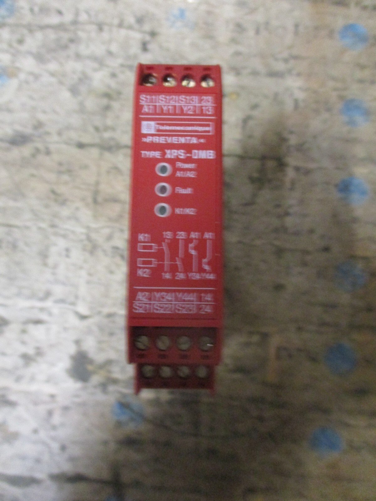 Schneider-XPS-DMB-PREVENTA-Safety-Relay-Module-XPSDMB1132P-230VAC-24V-Tested-155905757309 Schneider XPS-DMB PREVENTA Safety Relay Module XPSDMB1132P 230VAC 24V **Tested** - Image 1