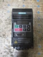Siemens 6SE9213-6CA40 Micromaster VFD AC Drive 1HP 750W 230V 8.2(4.2A) *Parts*