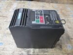 Siemens 6SE9213-6CA40 Micromaster VFD AC Drive 1HP 750W 230V 8.2(4.2A) *Parts* - Image 3