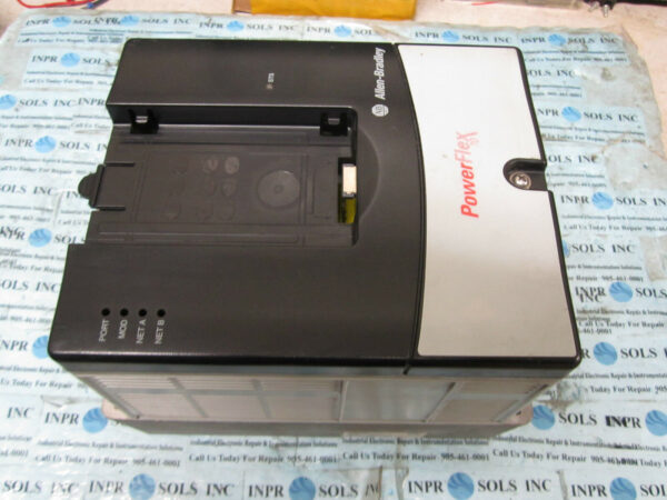 Allen Bradley 20AE6P1A0AYNNNNN PowerFlex 70 Ser A 5HP/3HP 600V Class *Tested* - Image 3