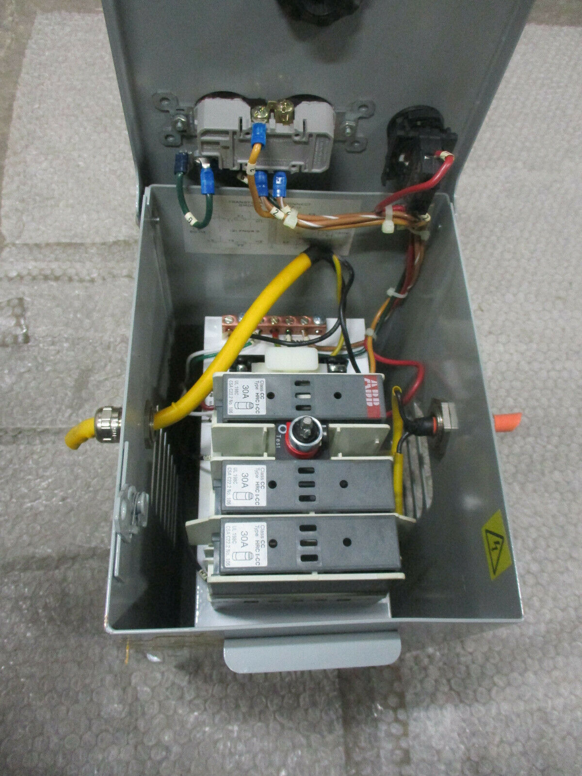 Details about   Daykin Electric GMDGTA-13 Transformer Disconnect 750VA 480VAC To 120VAC *TESTED* 