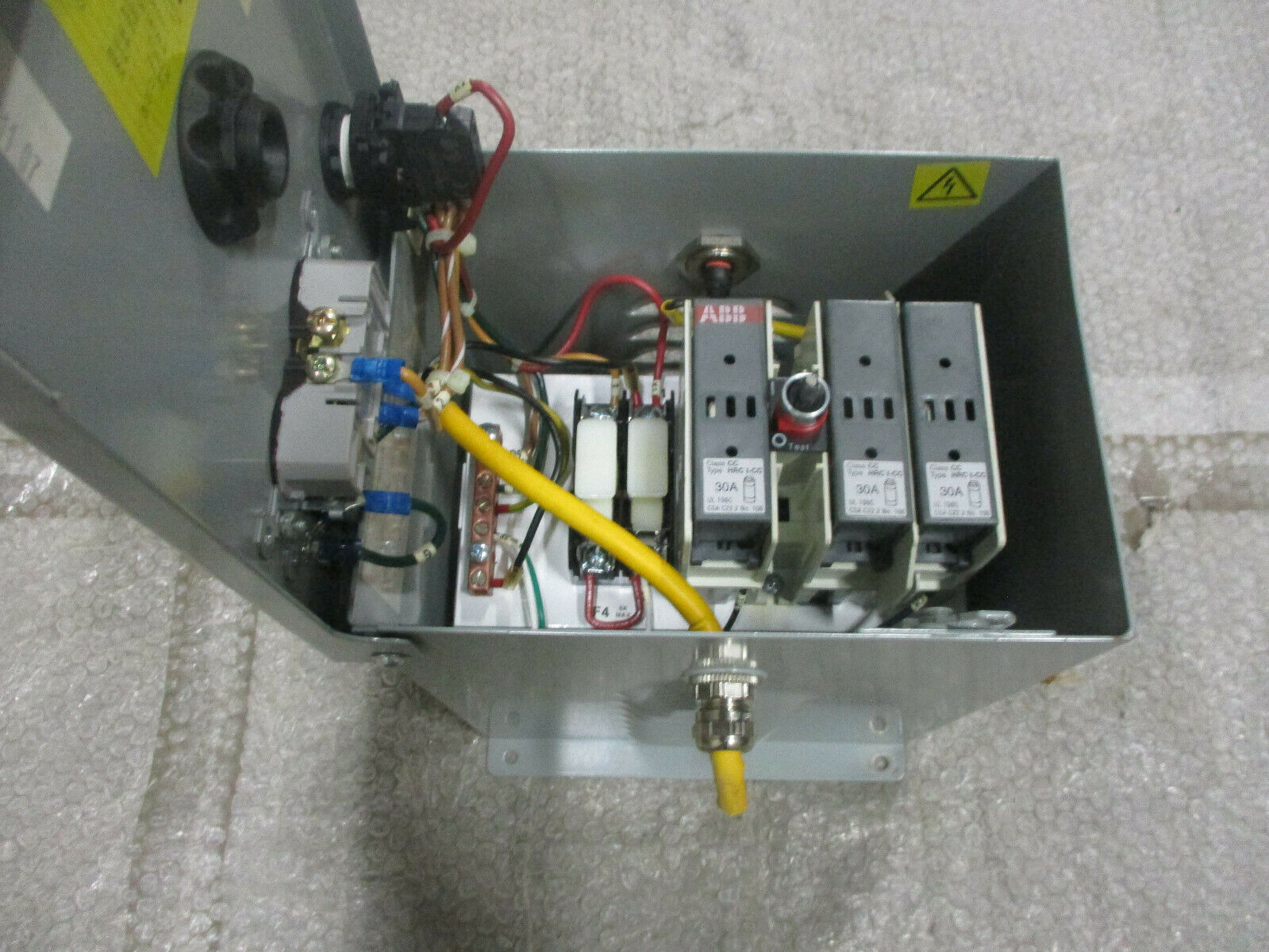 Details about   Daykin Electric GMDGTA-13 Transformer Disconnect 750VA 480VAC To 120VAC *TESTED* 
