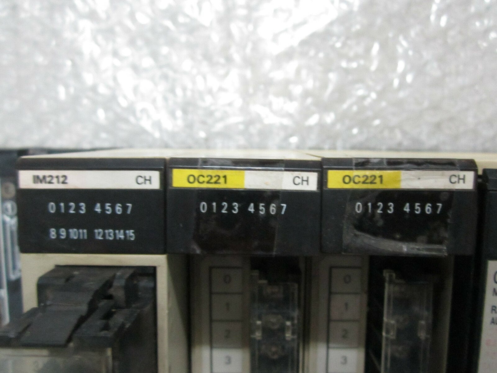 New 1Pcs Omron Output Unit C200H-OC222 C200HOC222 Plc ti 