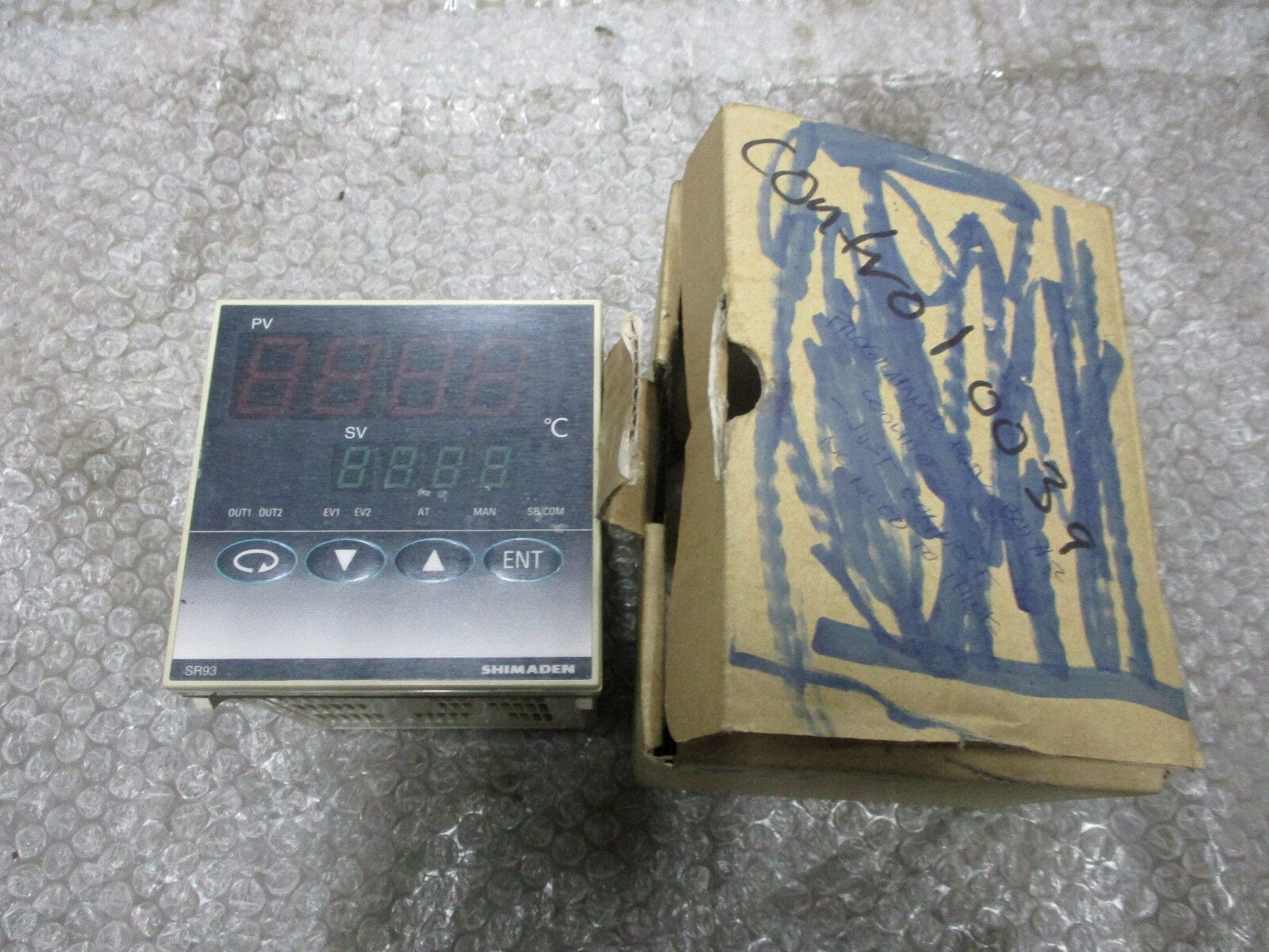 Used SHIMADEN SR93-8Y-N-90-0000 Temperature Controller
