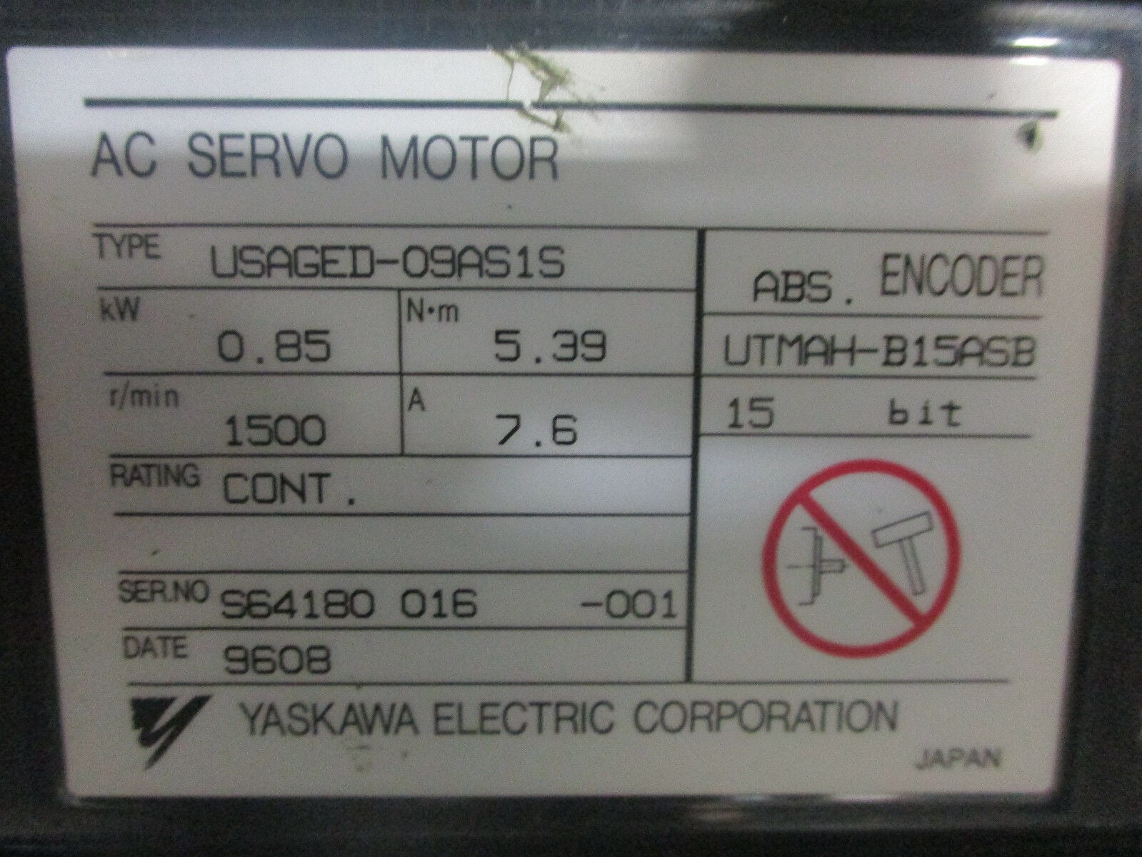Yaskawa AC Servo Motor USAGED-09AS1S with ABS Encoder UTMAH-B15ASB 